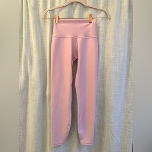 NWT Alo 7/8 High-Waist Airlift Legging in Sugar Plum Pink